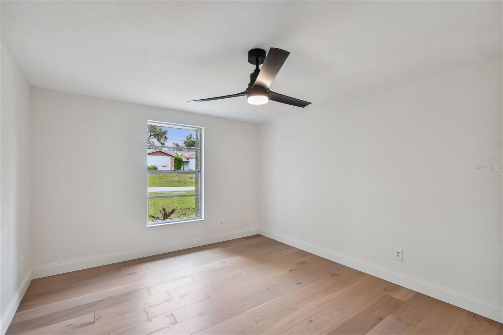 Image 16 of 53 For 8512 Longboat Lane
