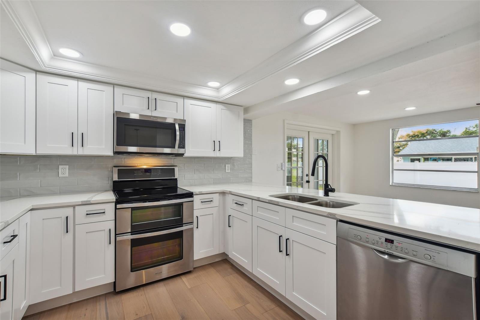 Image 30 of 53 For 8512 Longboat Lane
