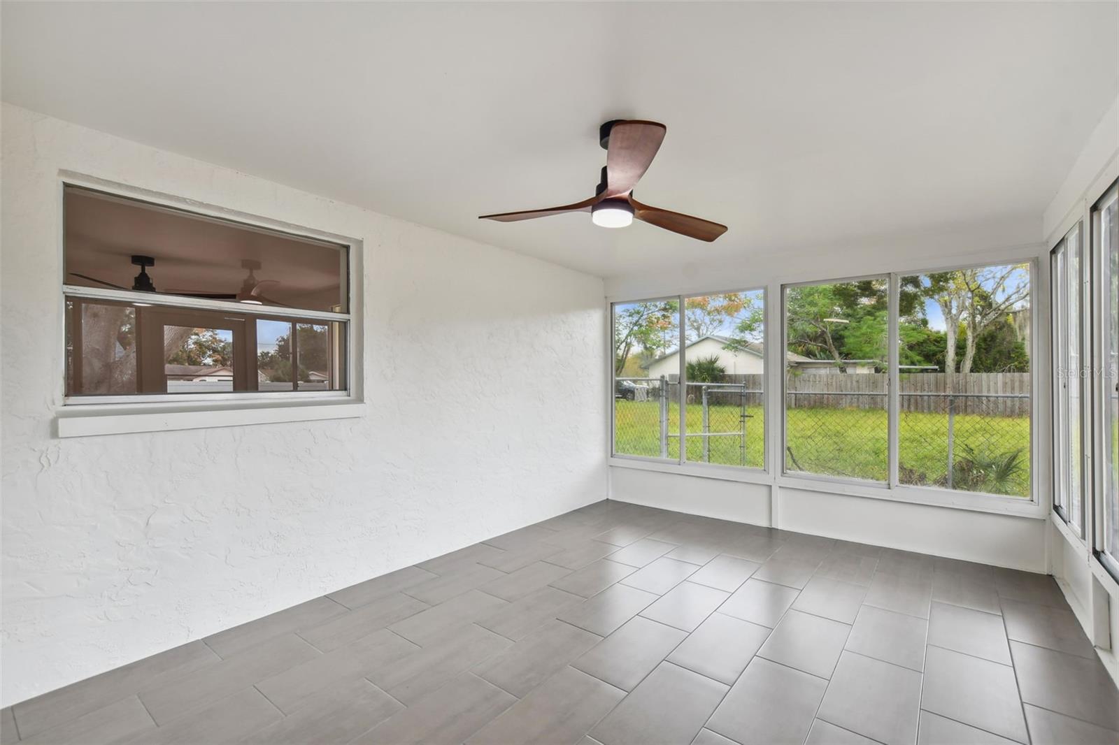 Image 33 of 53 For 8512 Longboat Lane