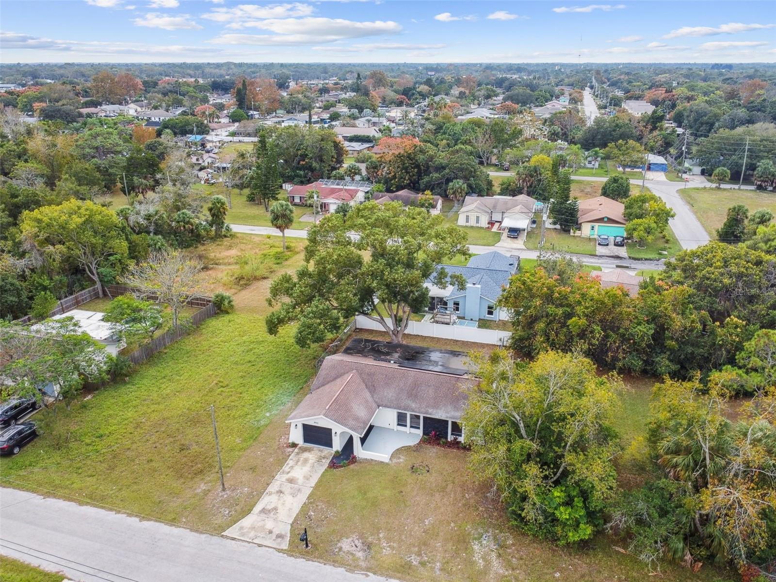 Image 36 of 53 For 8512 Longboat Lane