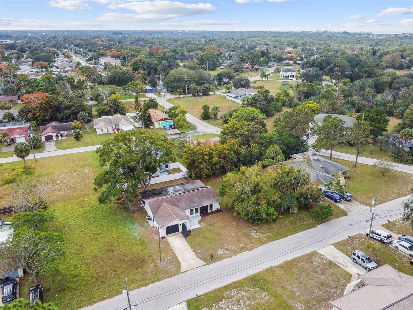 Image 42 of 53 For 8512 Longboat Lane