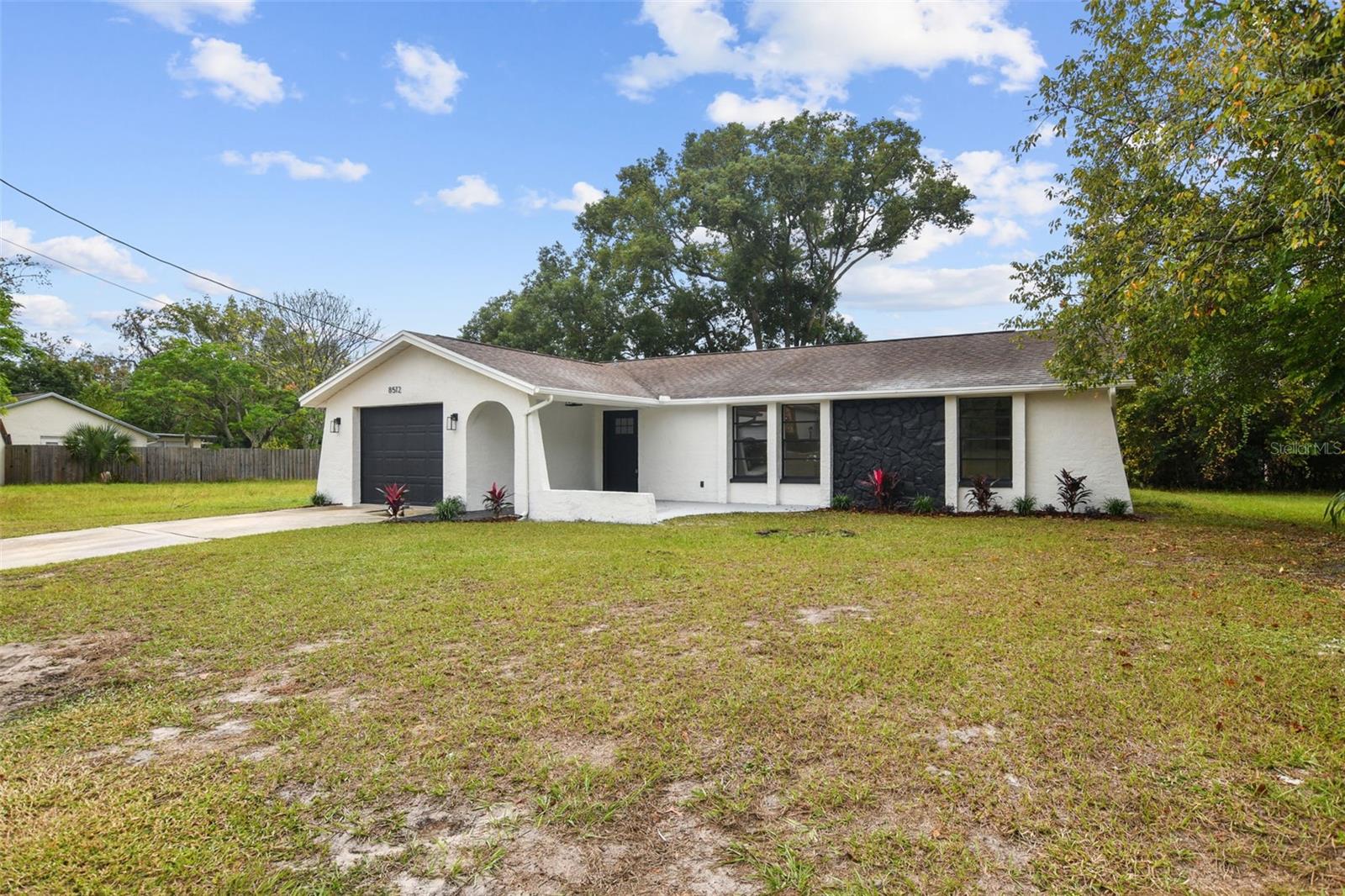 Image 5 of 53 For 8512 Longboat Lane
