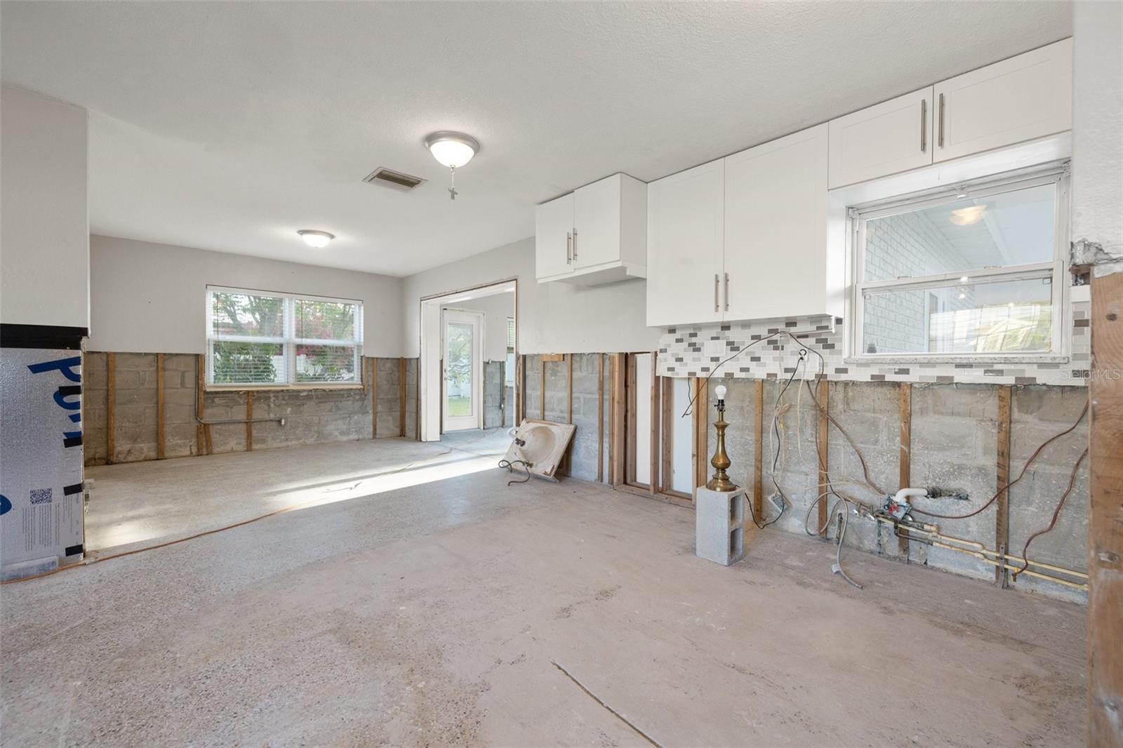 Image 7 of 25 For 8801 Sunlit Cove Drive Ne
