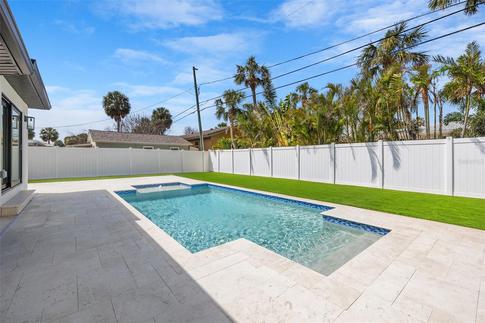 Image 43 of 64 For 864 Mandalay Avenue