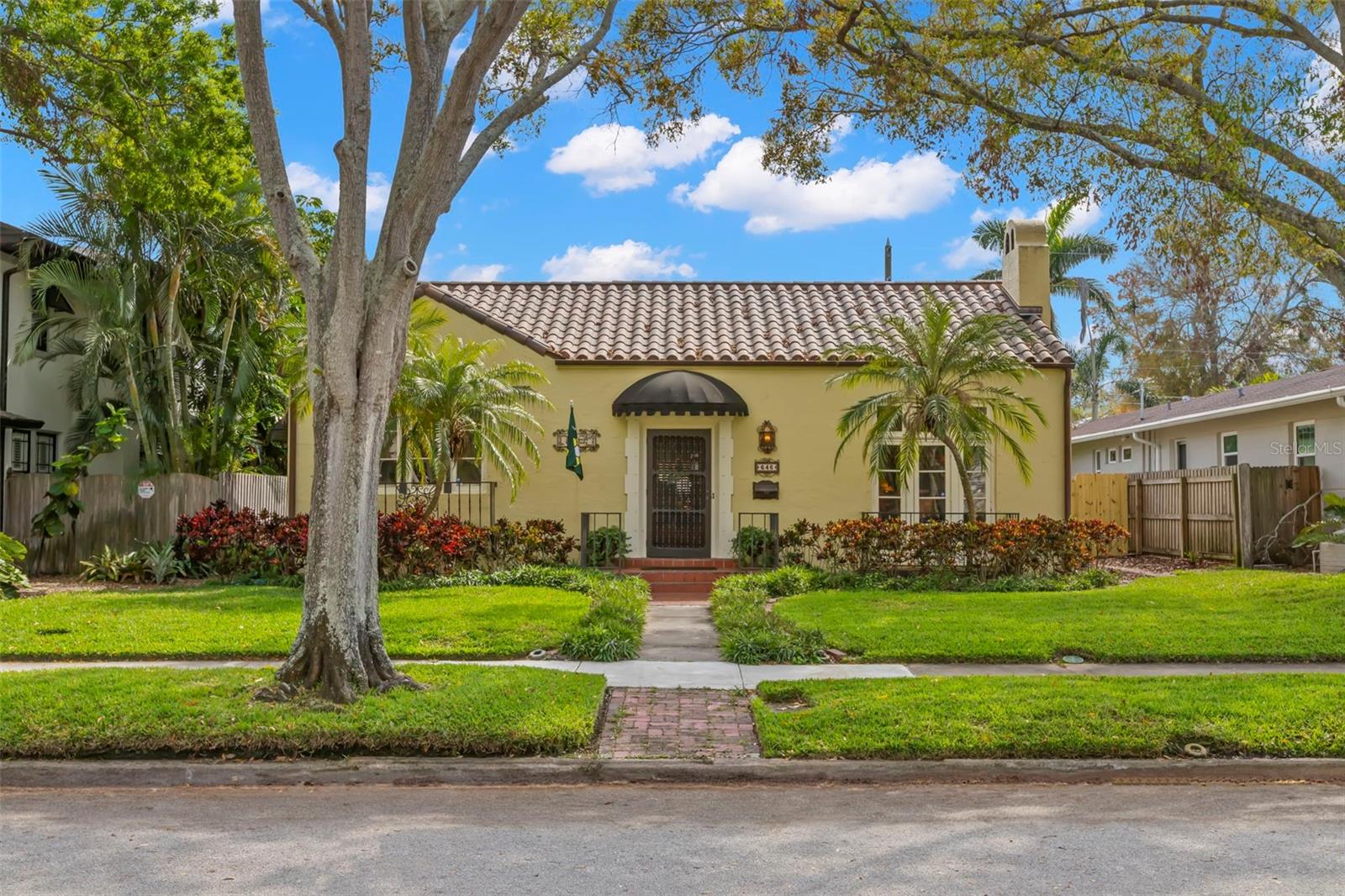 Details for 646 16th Avenue Ne, ST PETERSBURG, FL 33704