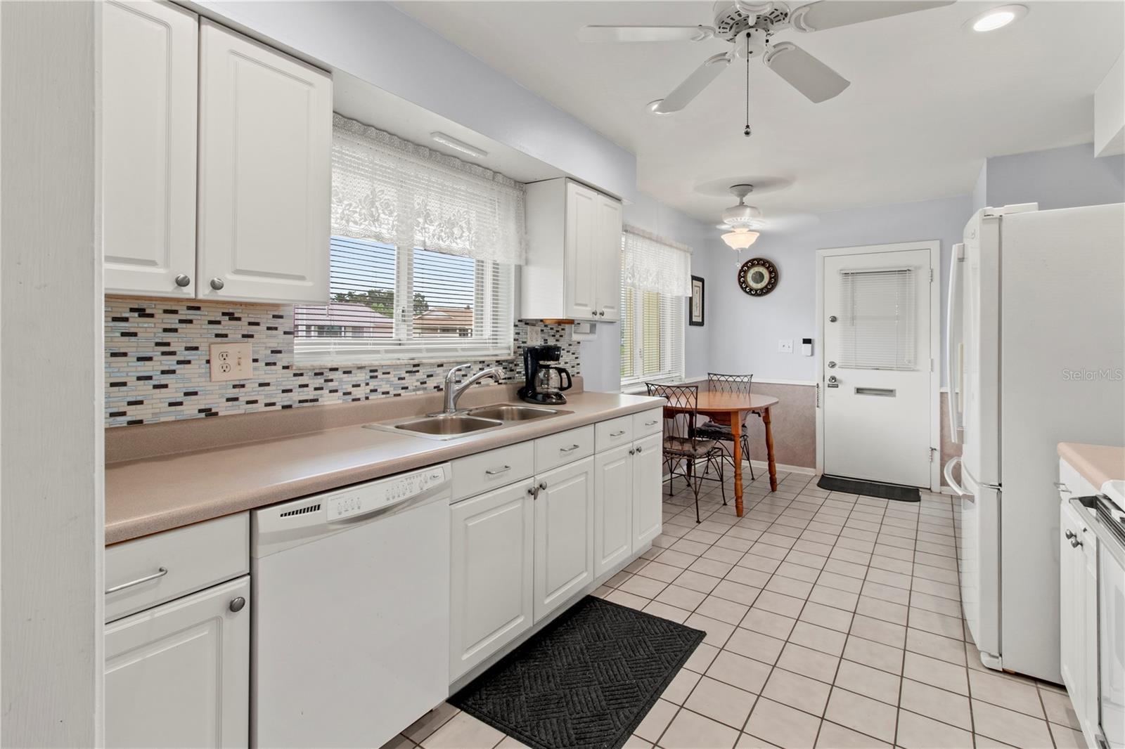 Image 6 of 30 For 733 Ojai Avenue