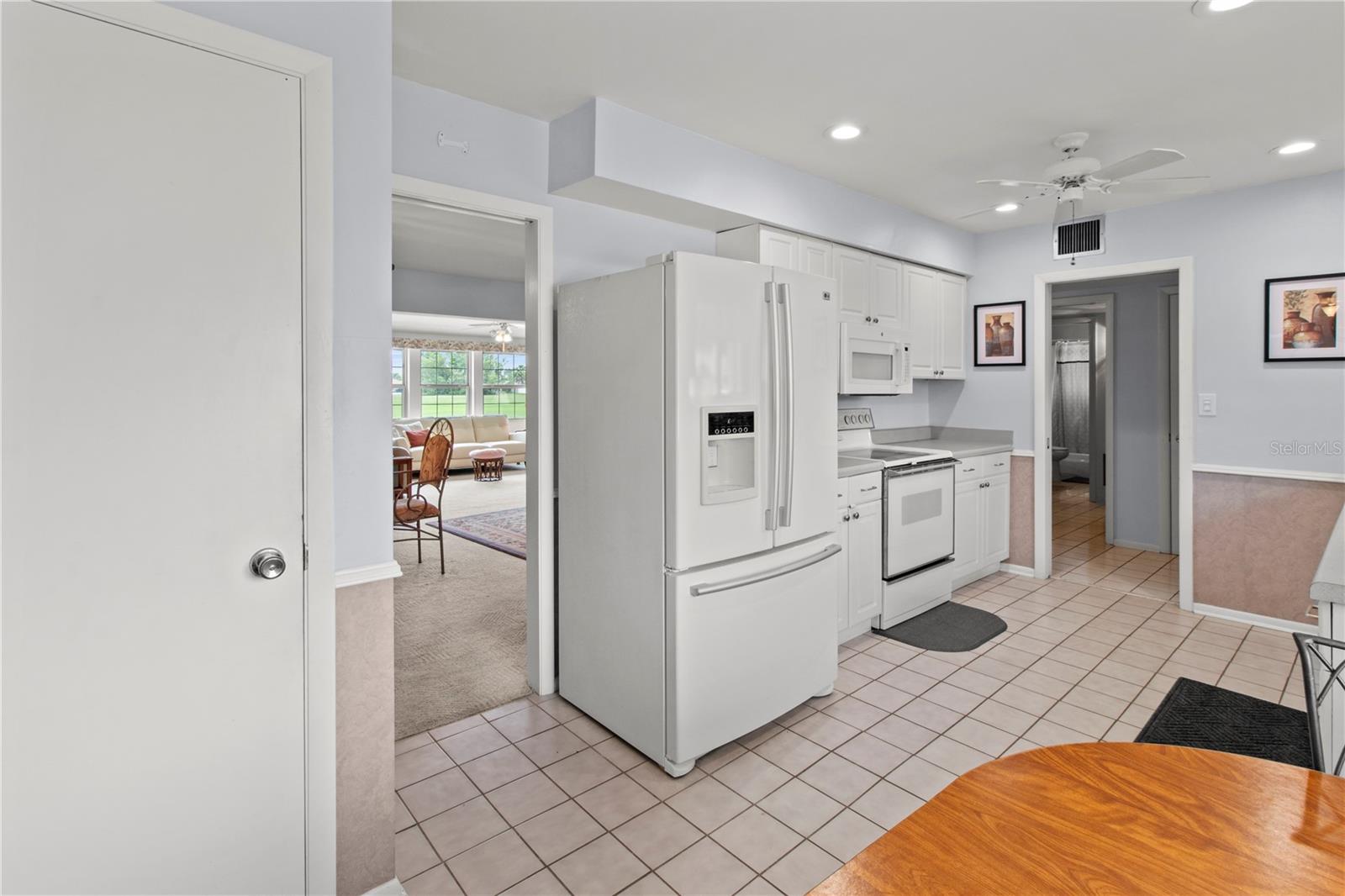 Image 9 of 30 For 733 Ojai Avenue