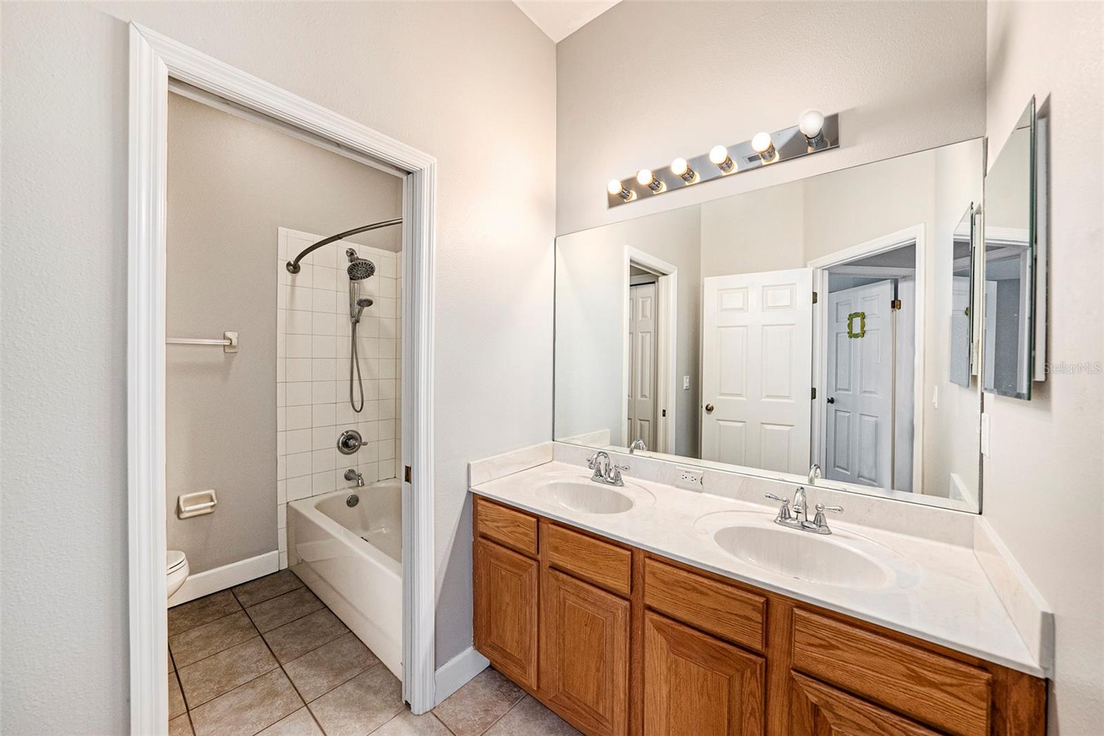 Image 19 of 30 For 5189 Brackenwood Drive