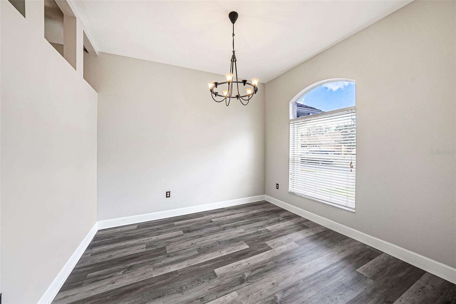 Image 20 of 30 For 5189 Brackenwood Drive