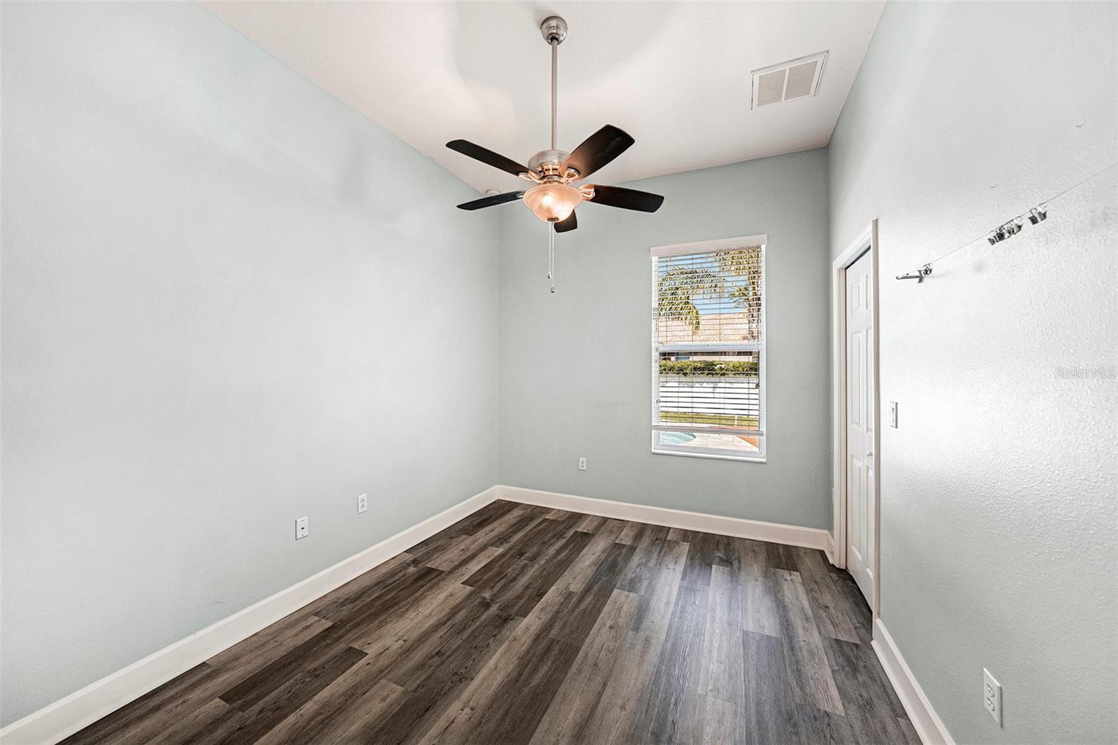 Image 22 of 30 For 5189 Brackenwood Drive