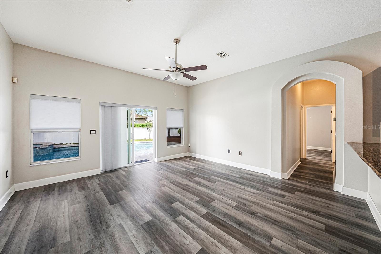 Image 5 of 30 For 5189 Brackenwood Drive