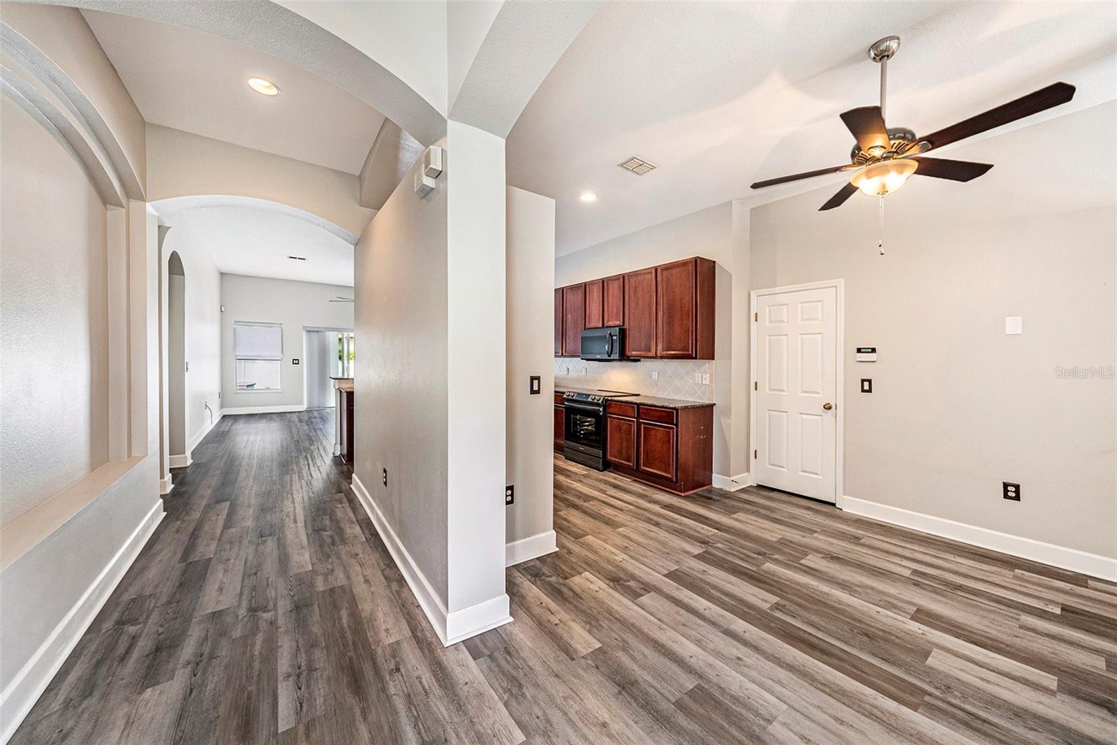 Image 9 of 30 For 5189 Brackenwood Drive