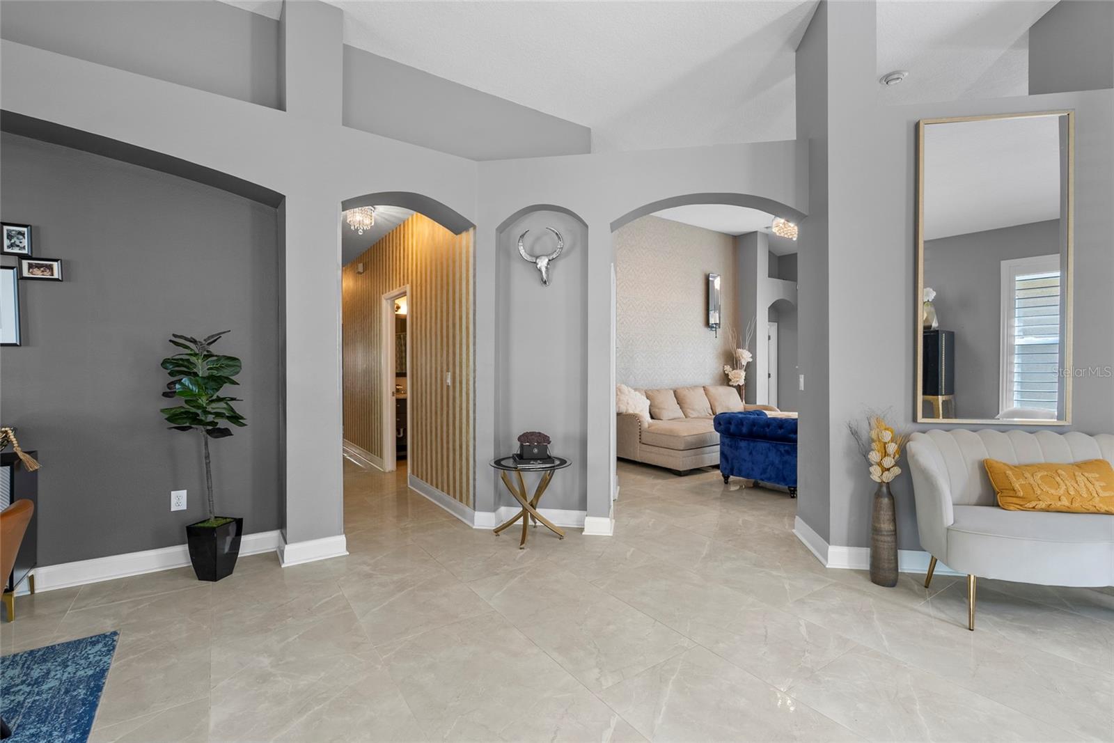 Image 23 of 41 For 10602 Rochester Way