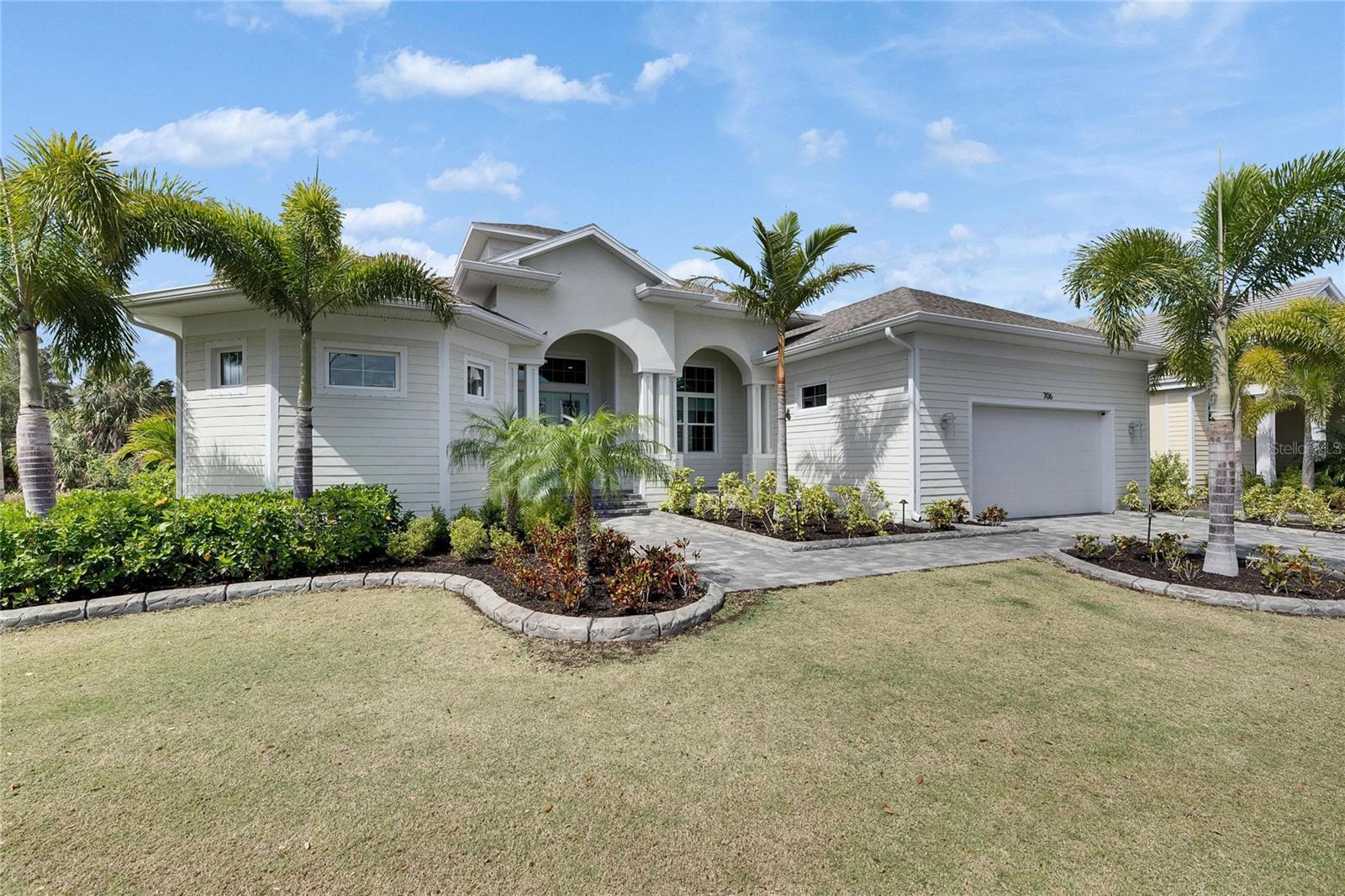Image 10 of 100 For 706 Manns Harbor Drive