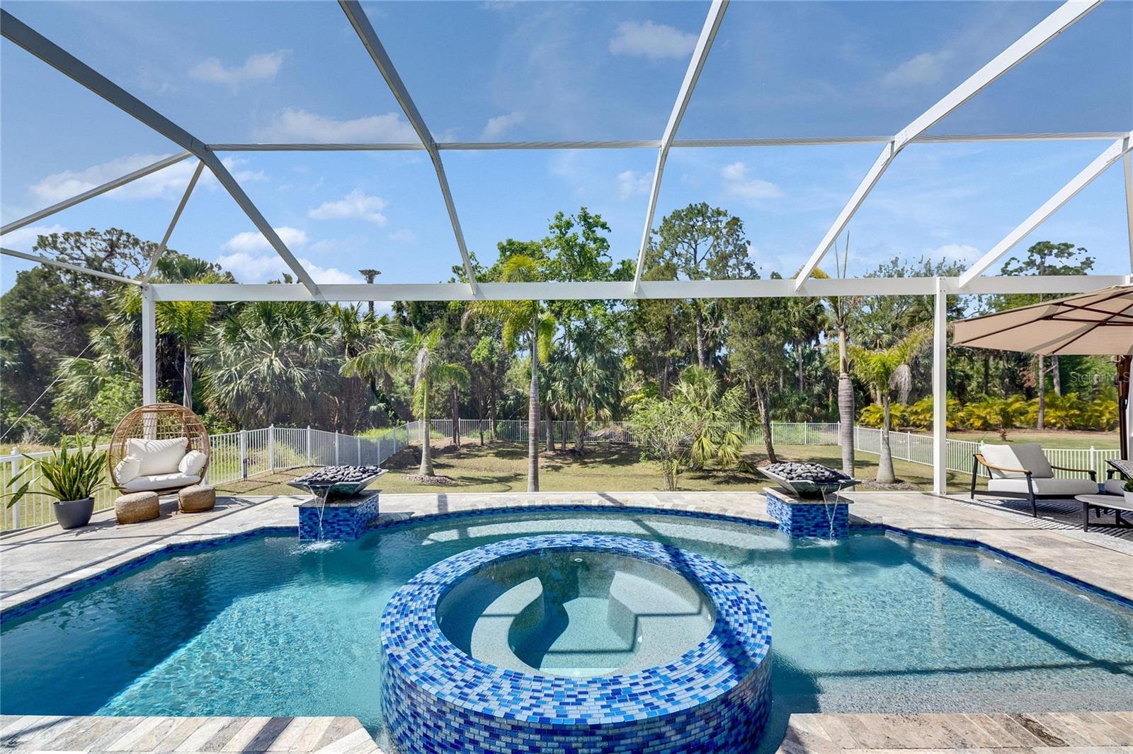 Image 2 of 100 For 706 Manns Harbor Drive