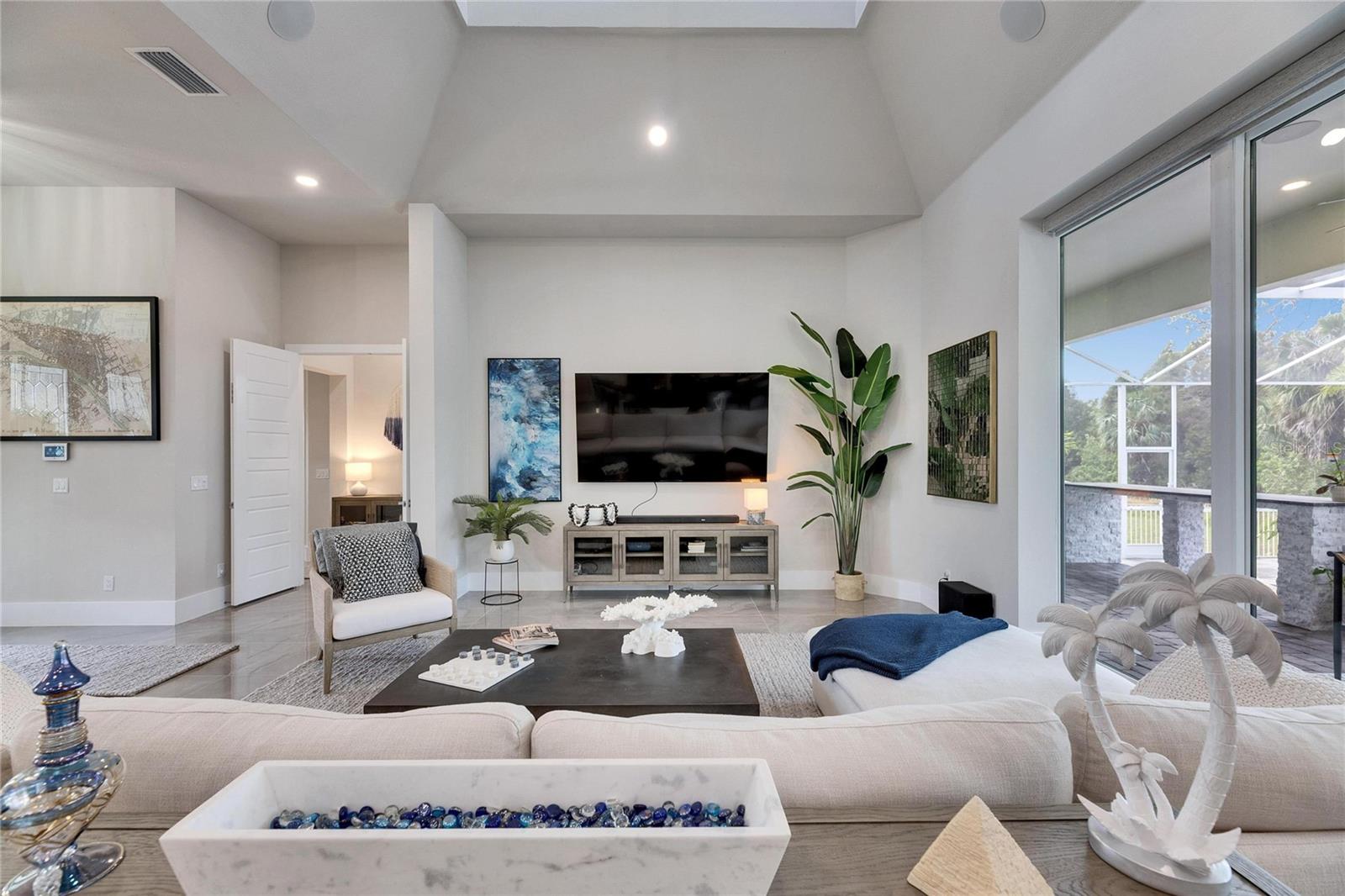 Image 22 of 100 For 706 Manns Harbor Drive