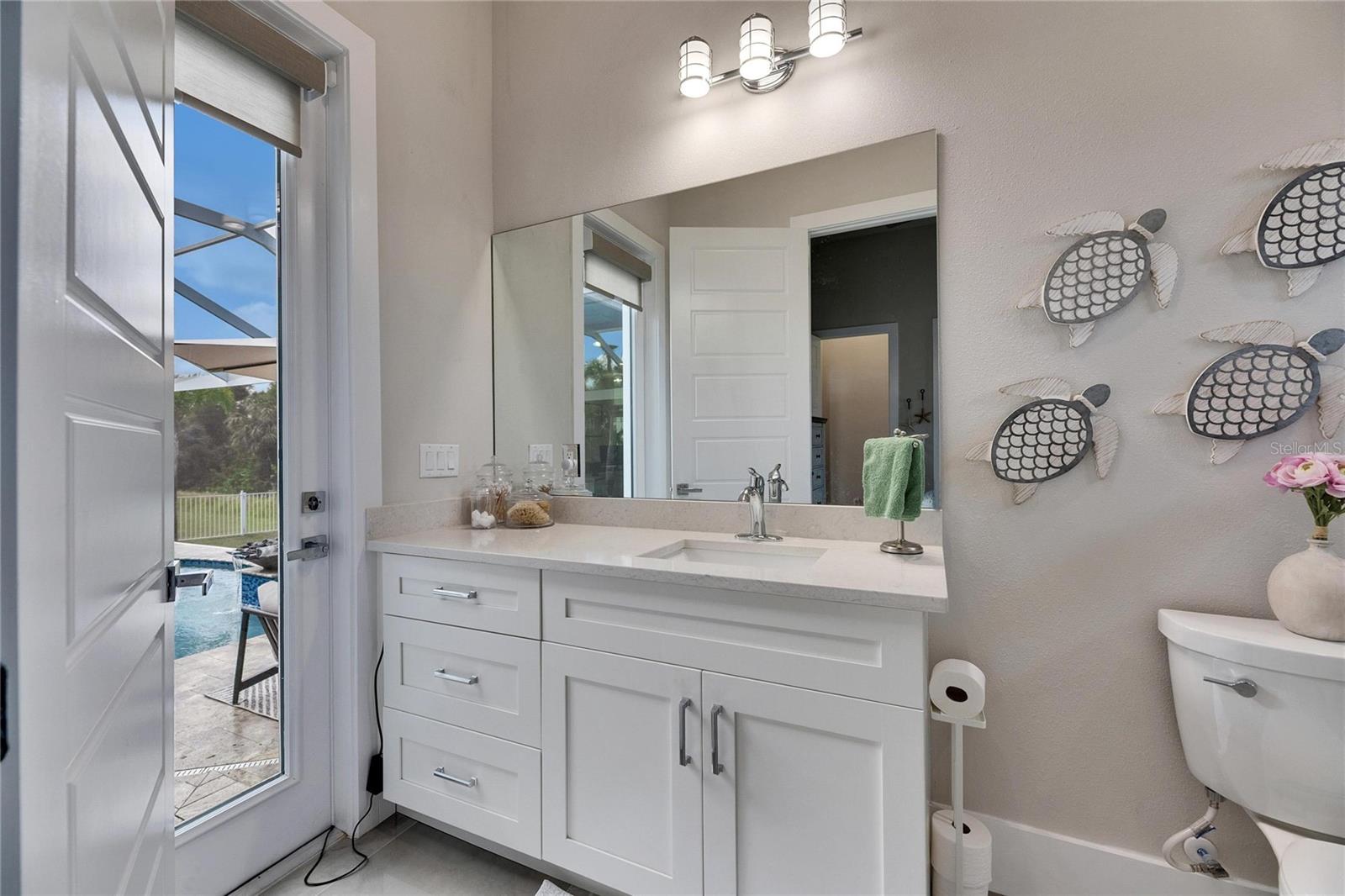 Image 34 of 100 For 706 Manns Harbor Drive