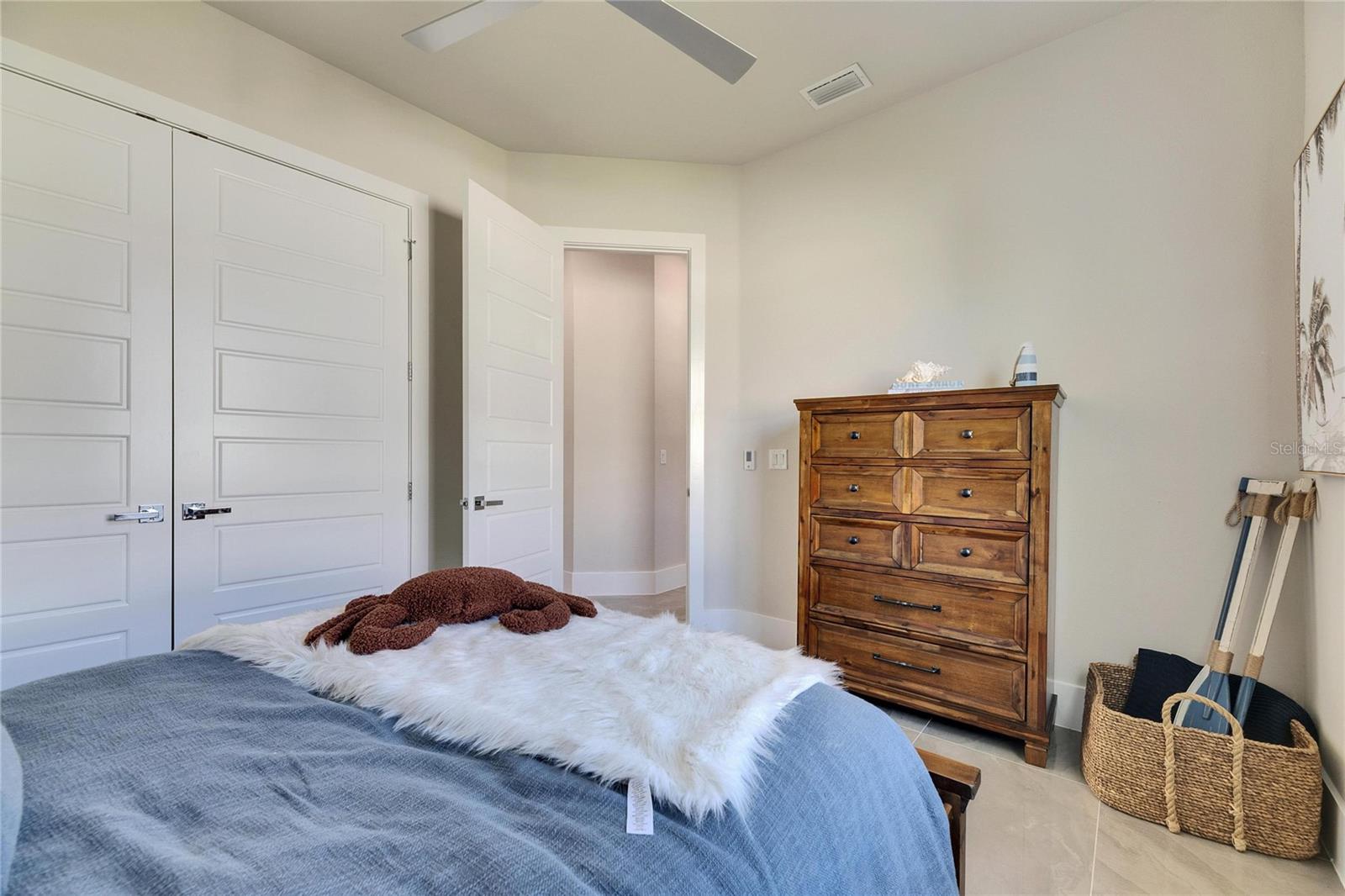 Image 41 of 100 For 706 Manns Harbor Drive
