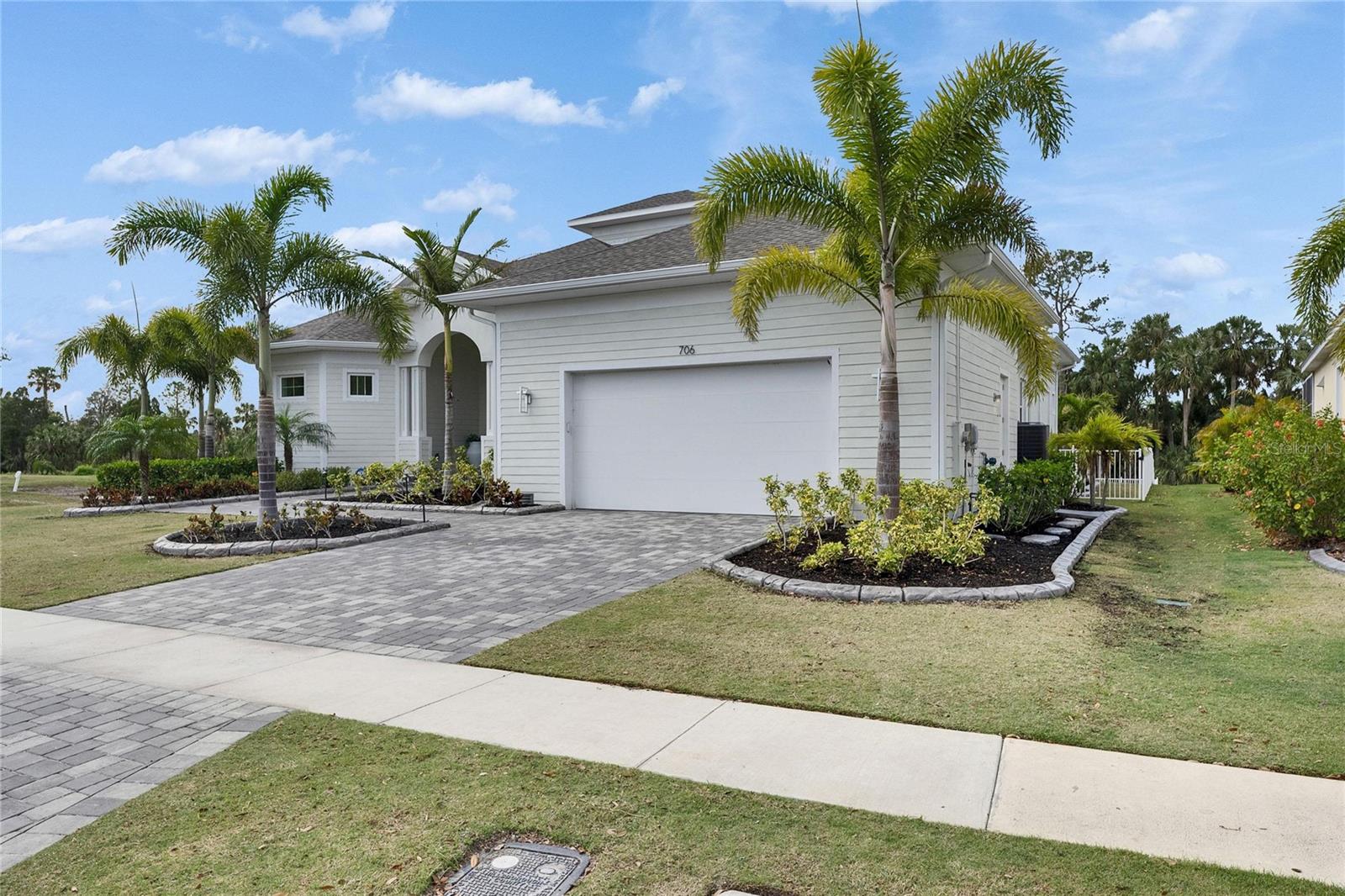 Image 7 of 100 For 706 Manns Harbor Drive