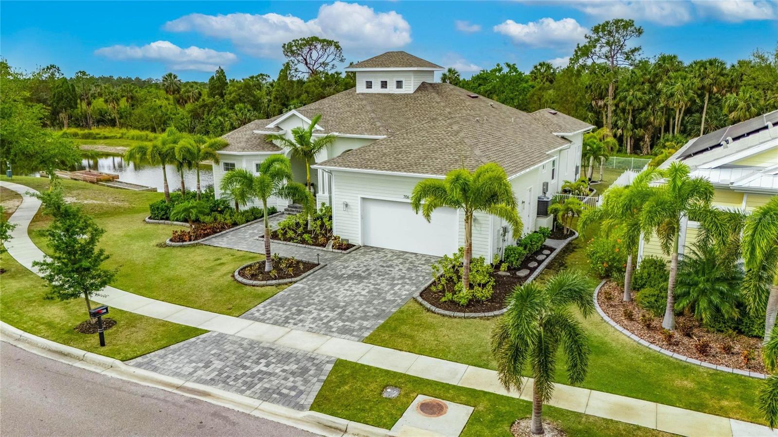 Image 80 of 100 For 706 Manns Harbor Drive