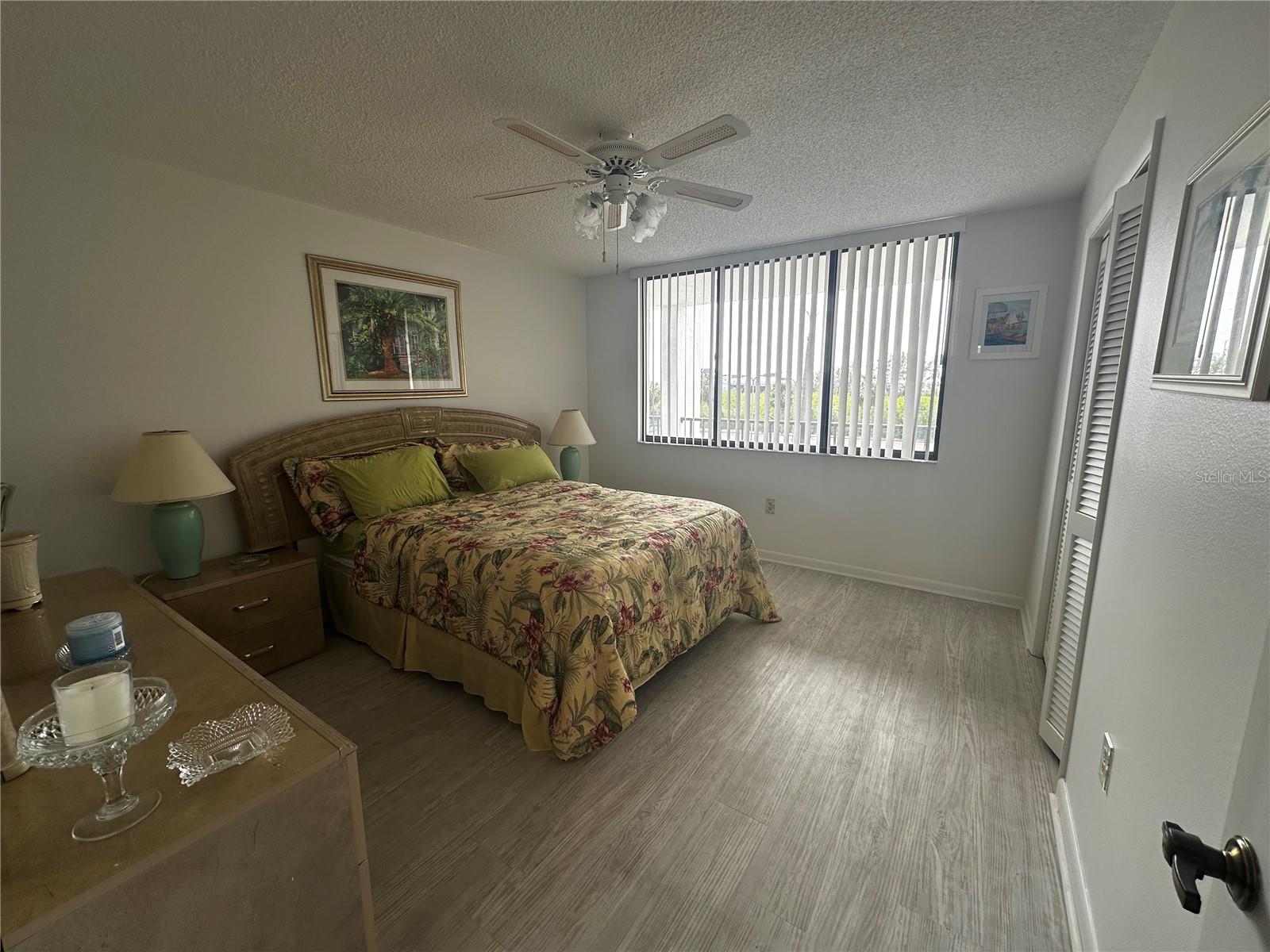 Image 10 of 15 For 19111 Vista Bay Drive 211