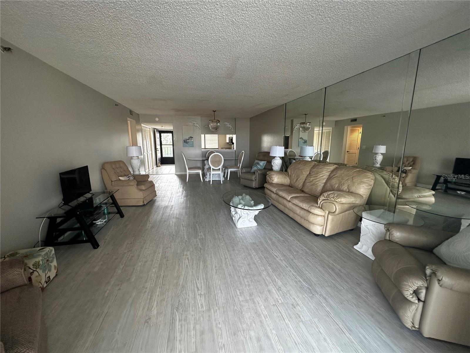 Image 5 of 15 For 19111 Vista Bay Drive 211