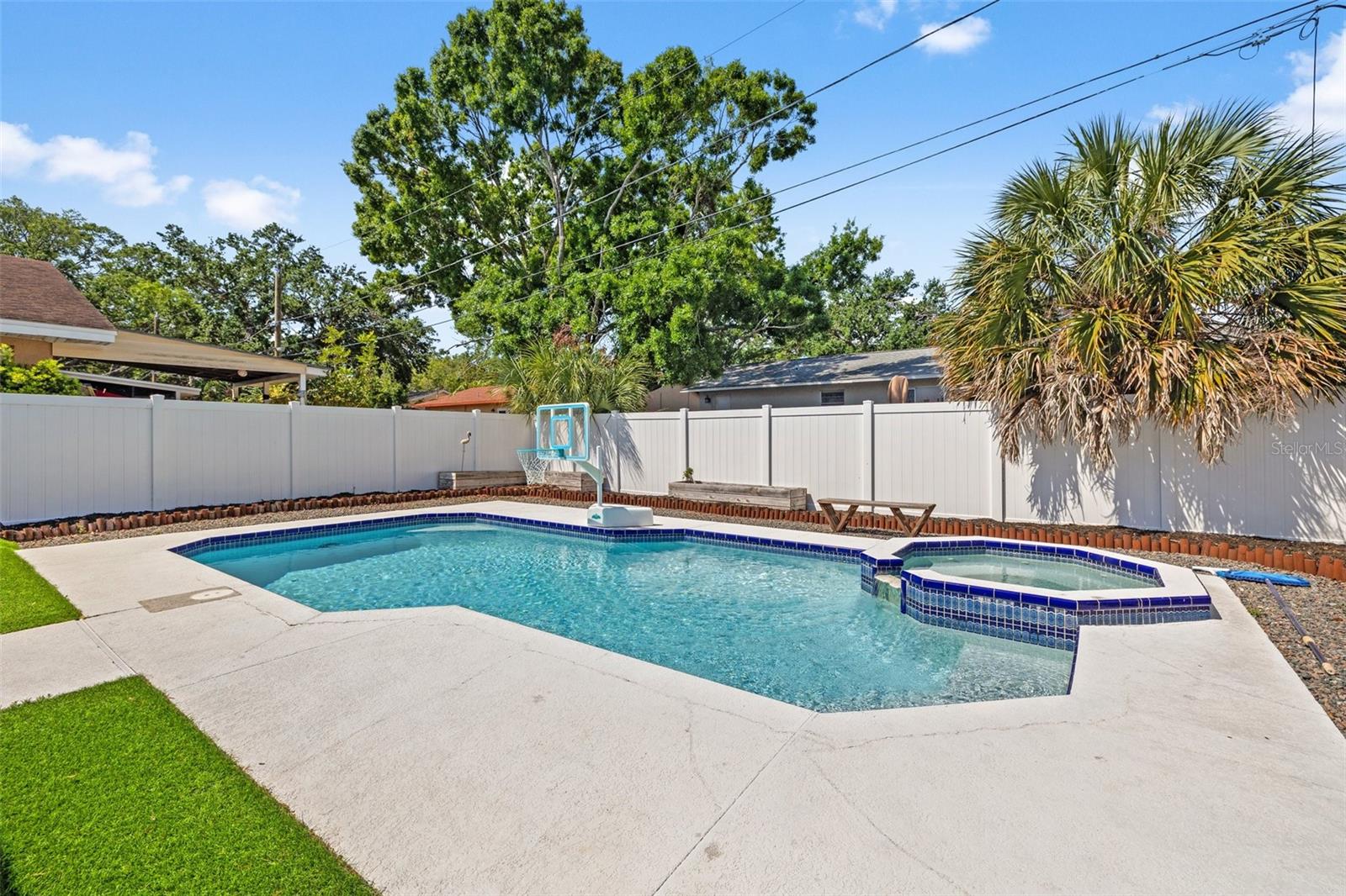 Image 28 of 35 For 7134 2nd Street N