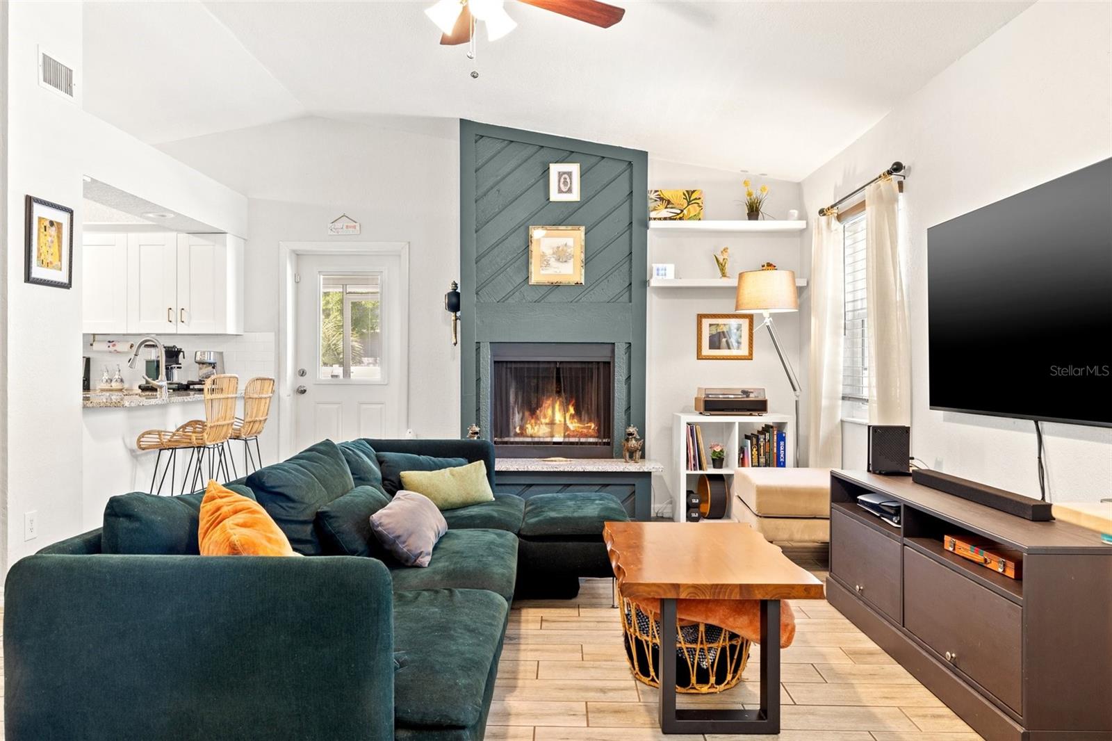 Image 4 of 35 For 7134 2nd Street N