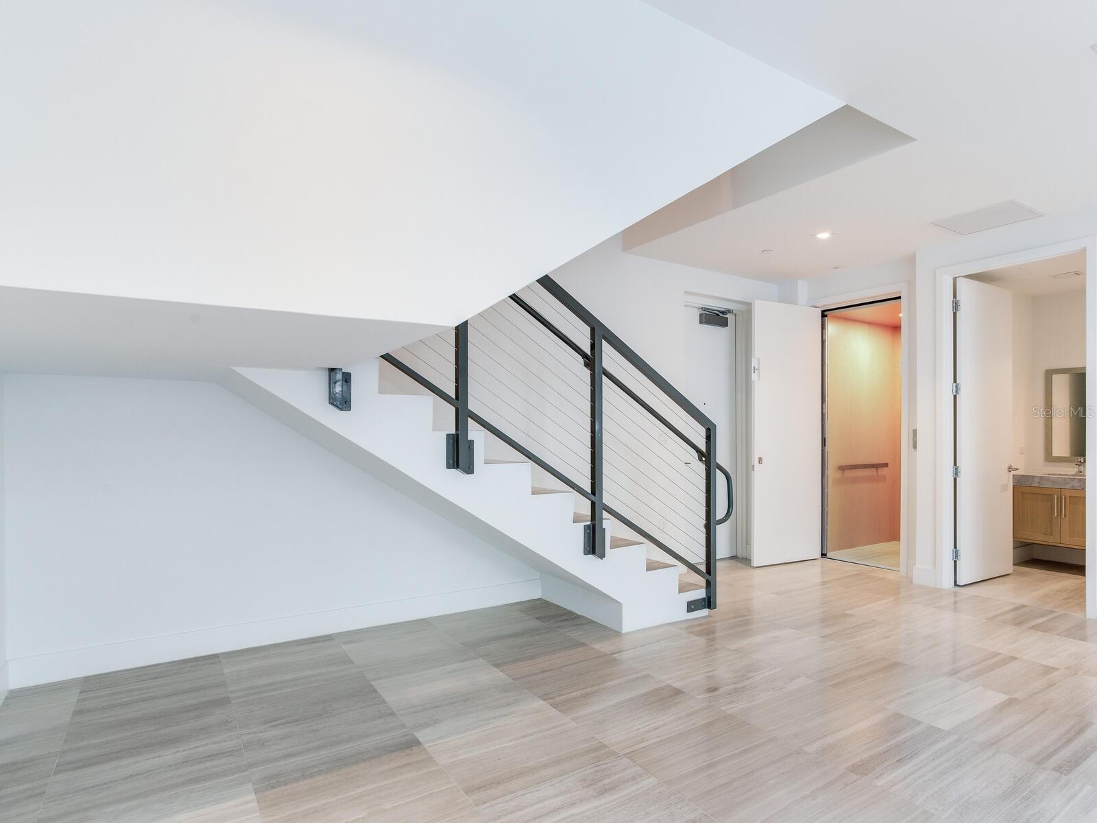 Image 40 of 99 For 3020 Santiago Street 4