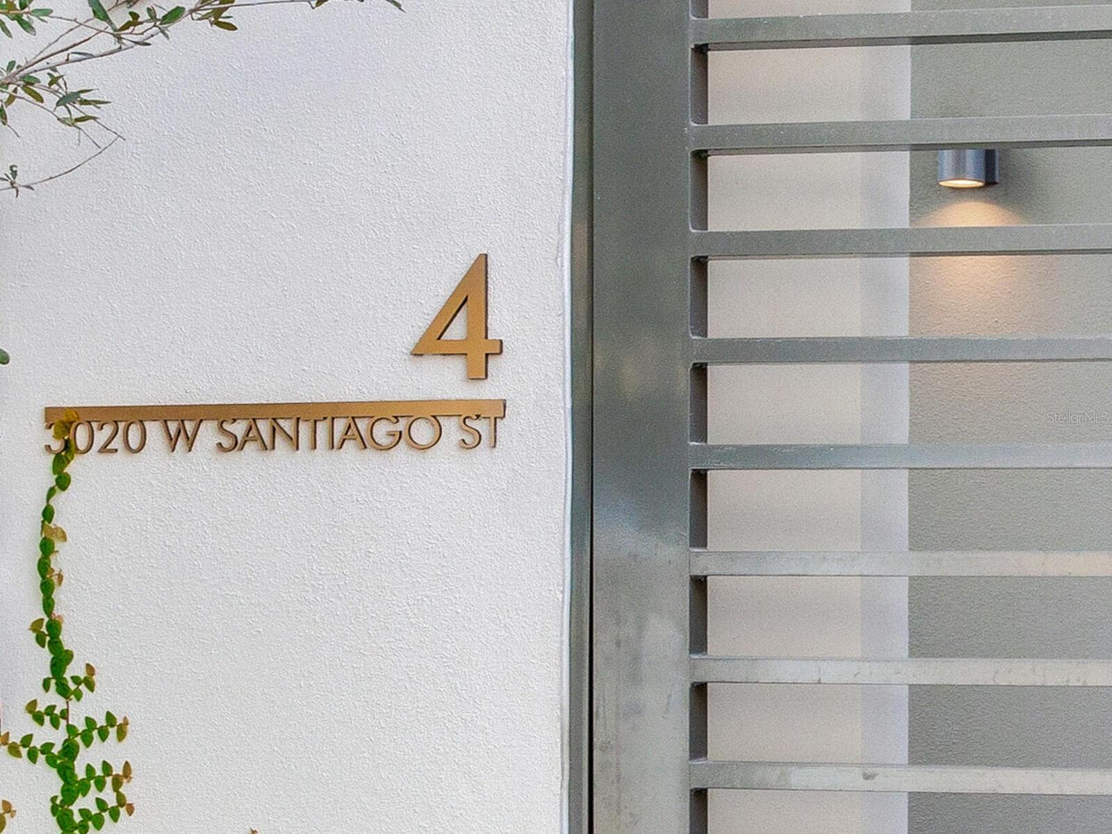 Image 5 of 99 For 3020 Santiago Street 4