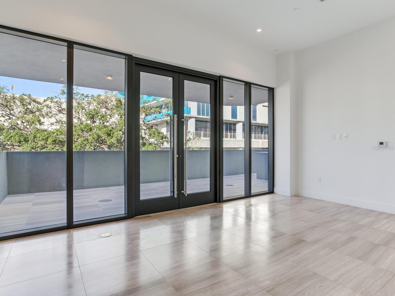Image 85 of 99 For 3020 Santiago Street 4