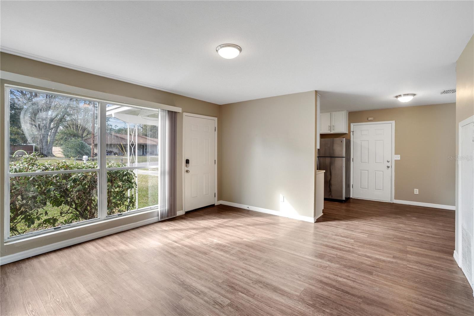 Image 2 of 13 For 1913 Delaroche Drive W