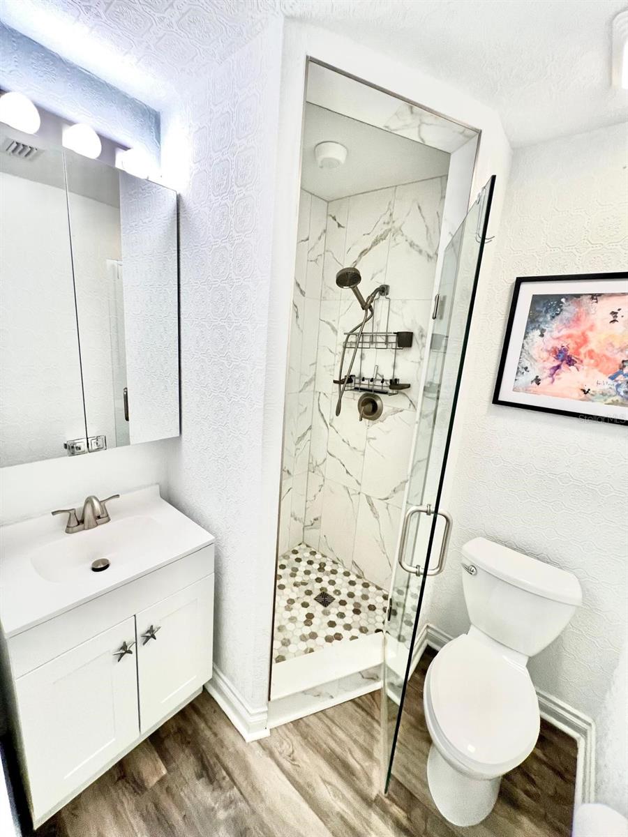 Image 15 of 34 For 5285 Coquina Key Drive Se C