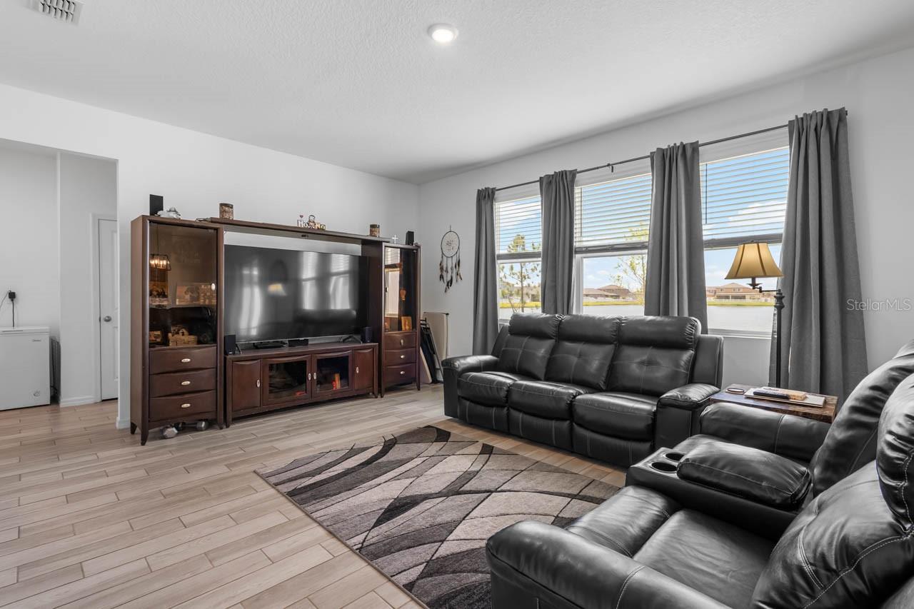 Image 11 of 41 For 13821 Kinsale Street