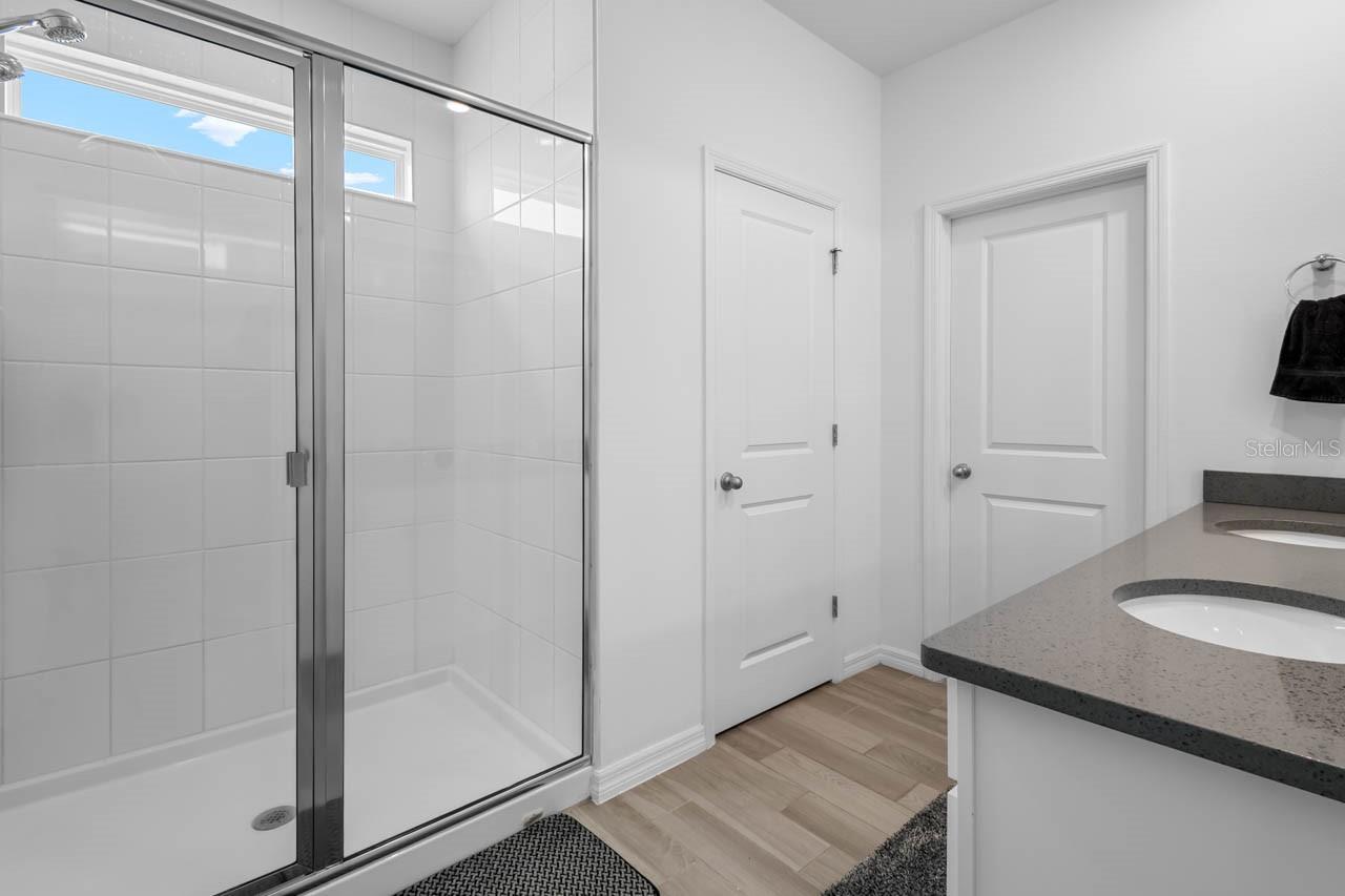 Image 17 of 41 For 13821 Kinsale Street