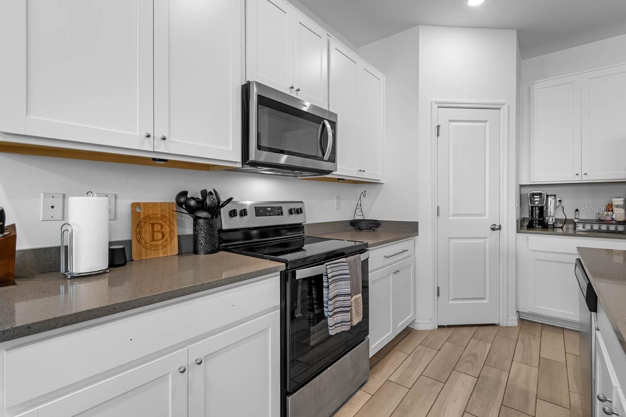 Image 6 of 41 For 13821 Kinsale Street