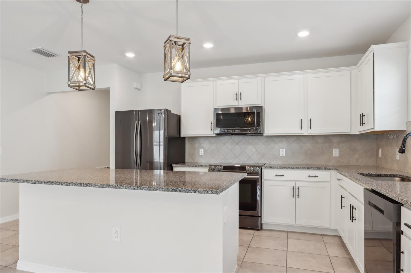 Image 3 of 18 For 10779 Marlberry Way