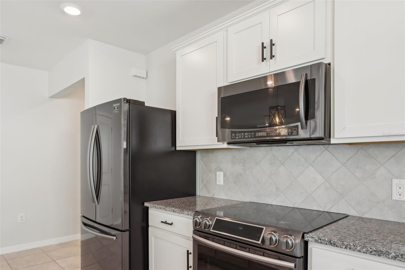 Image 4 of 18 For 10779 Marlberry Way