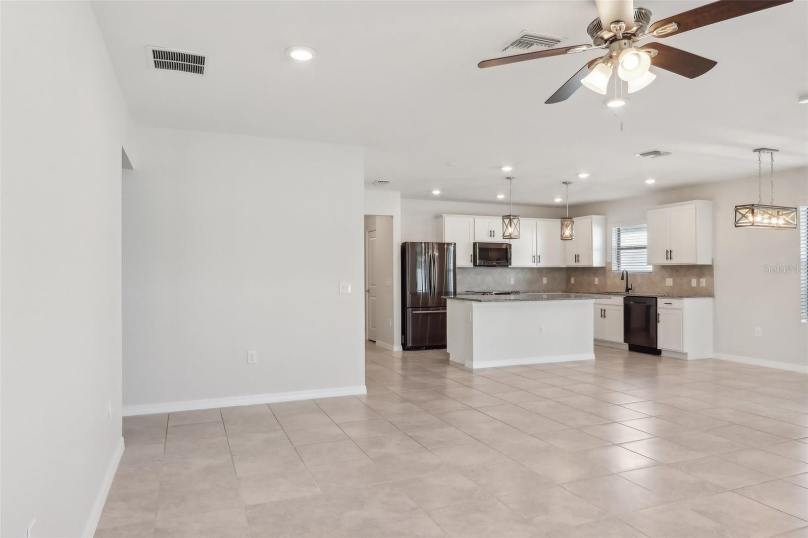 Image 5 of 18 For 10779 Marlberry Way