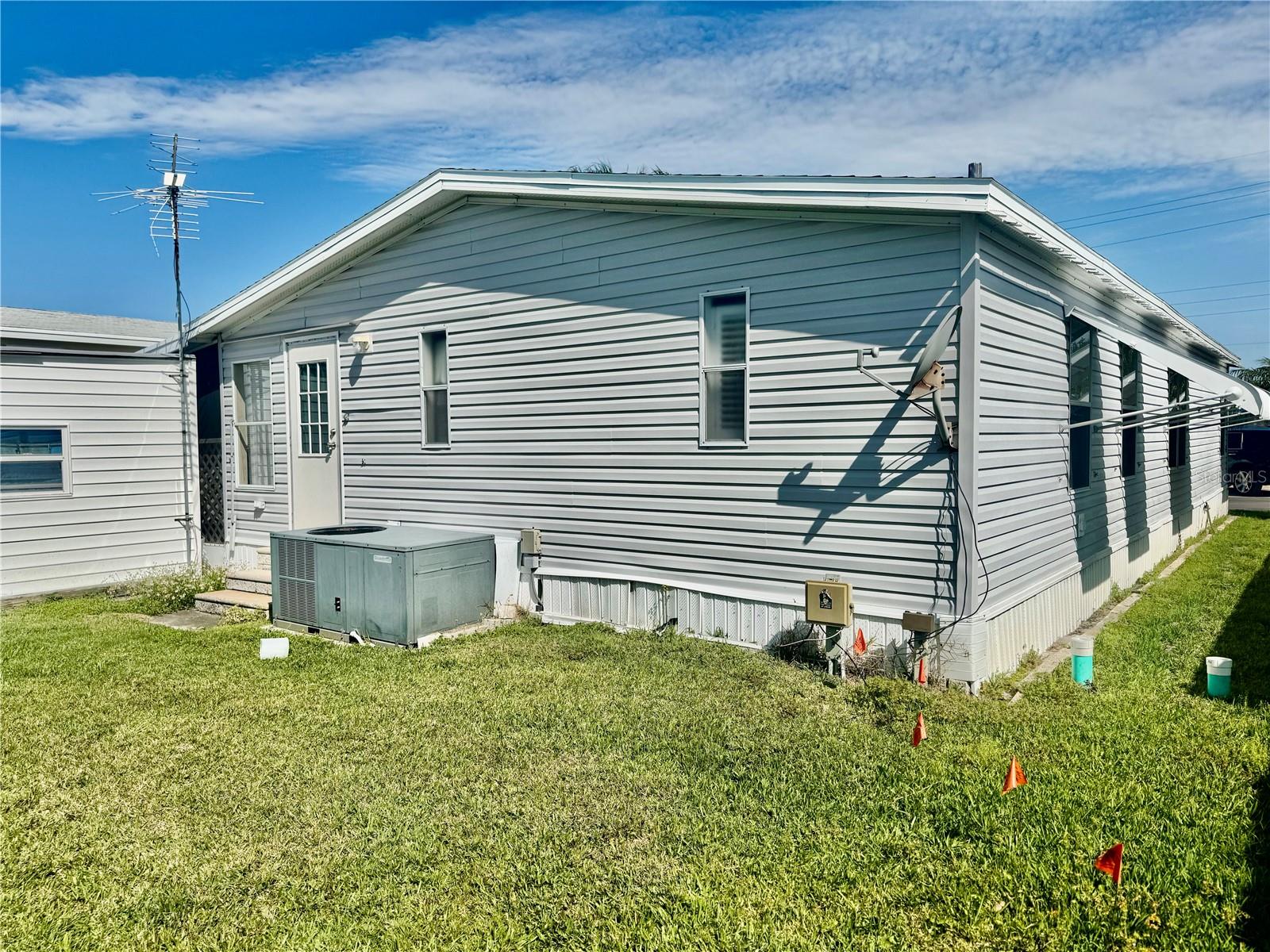 Image 10 of 40 For 11300 124th Avenue 63