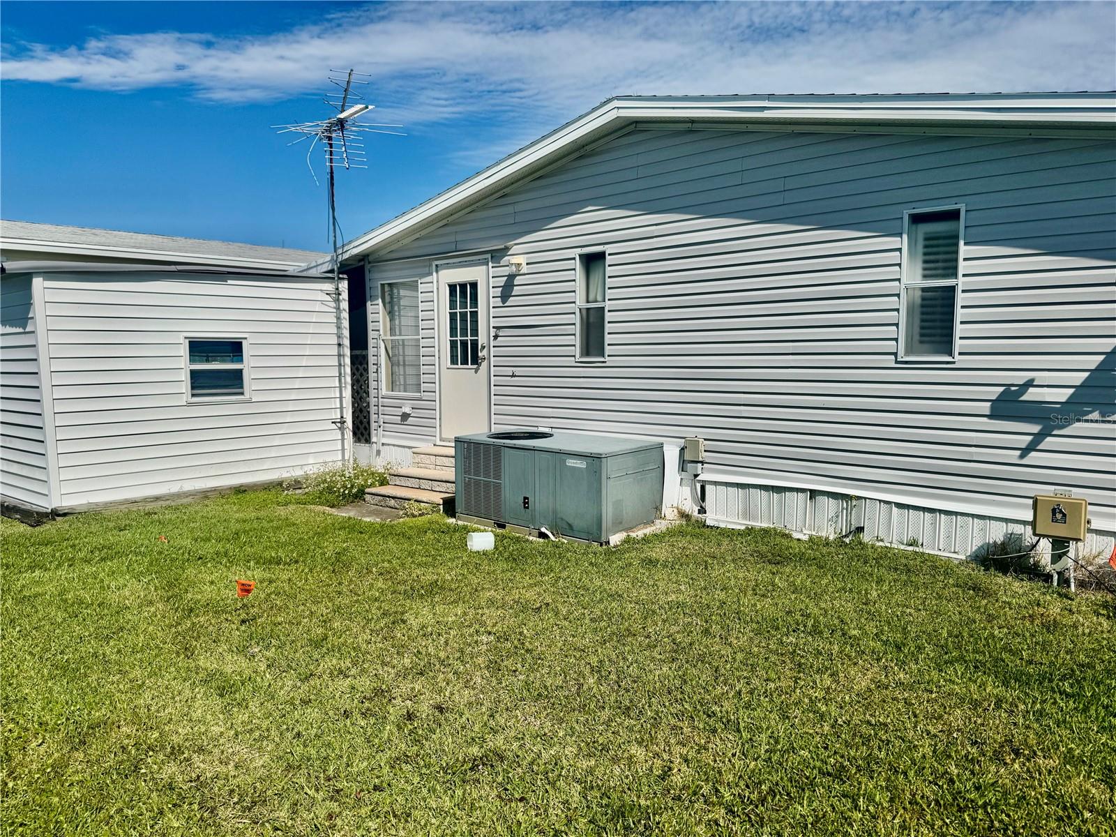 Image 11 of 40 For 11300 124th Avenue 63