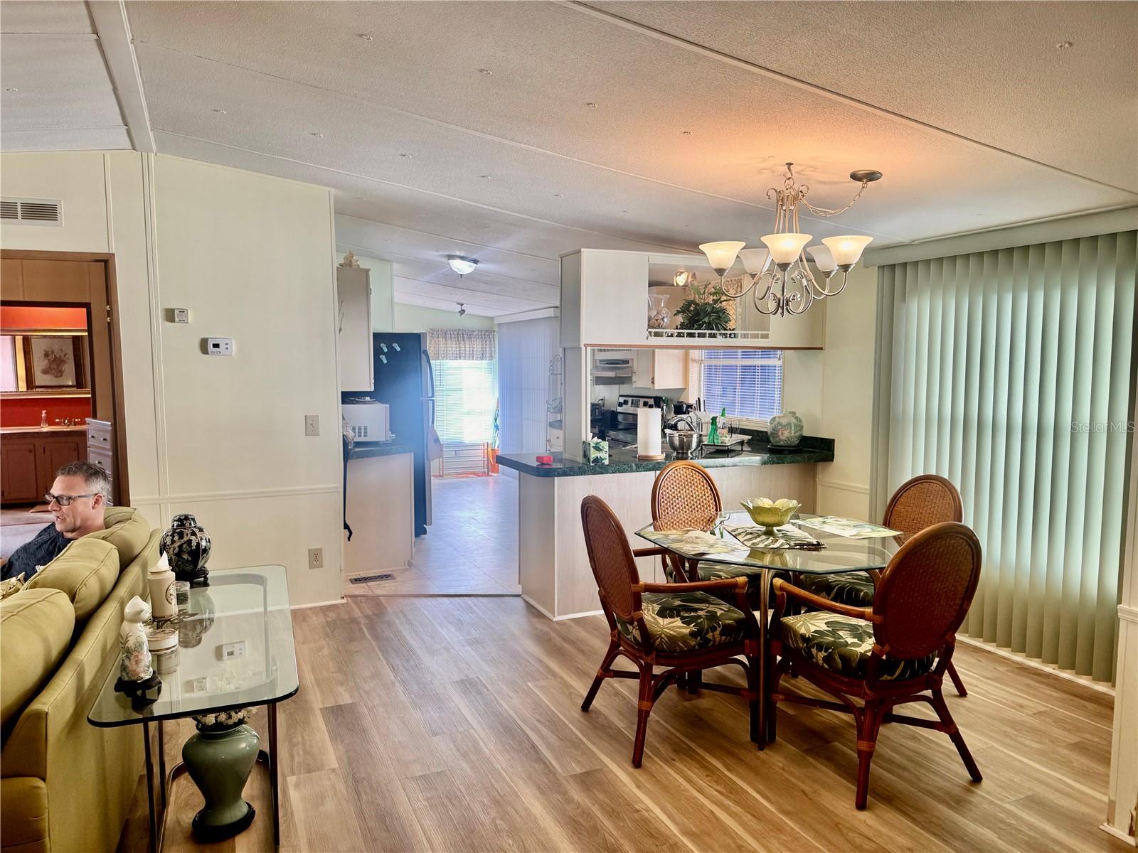 Image 17 of 40 For 11300 124th Avenue 63