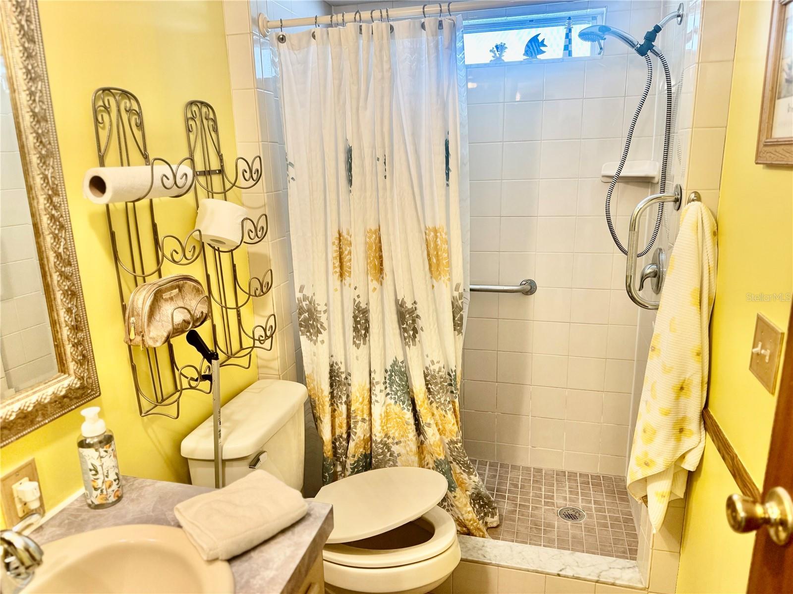Image 36 of 40 For 11300 124th Avenue 63