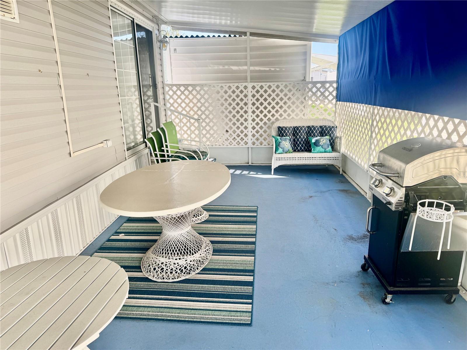 Image 8 of 40 For 11300 124th Avenue 63