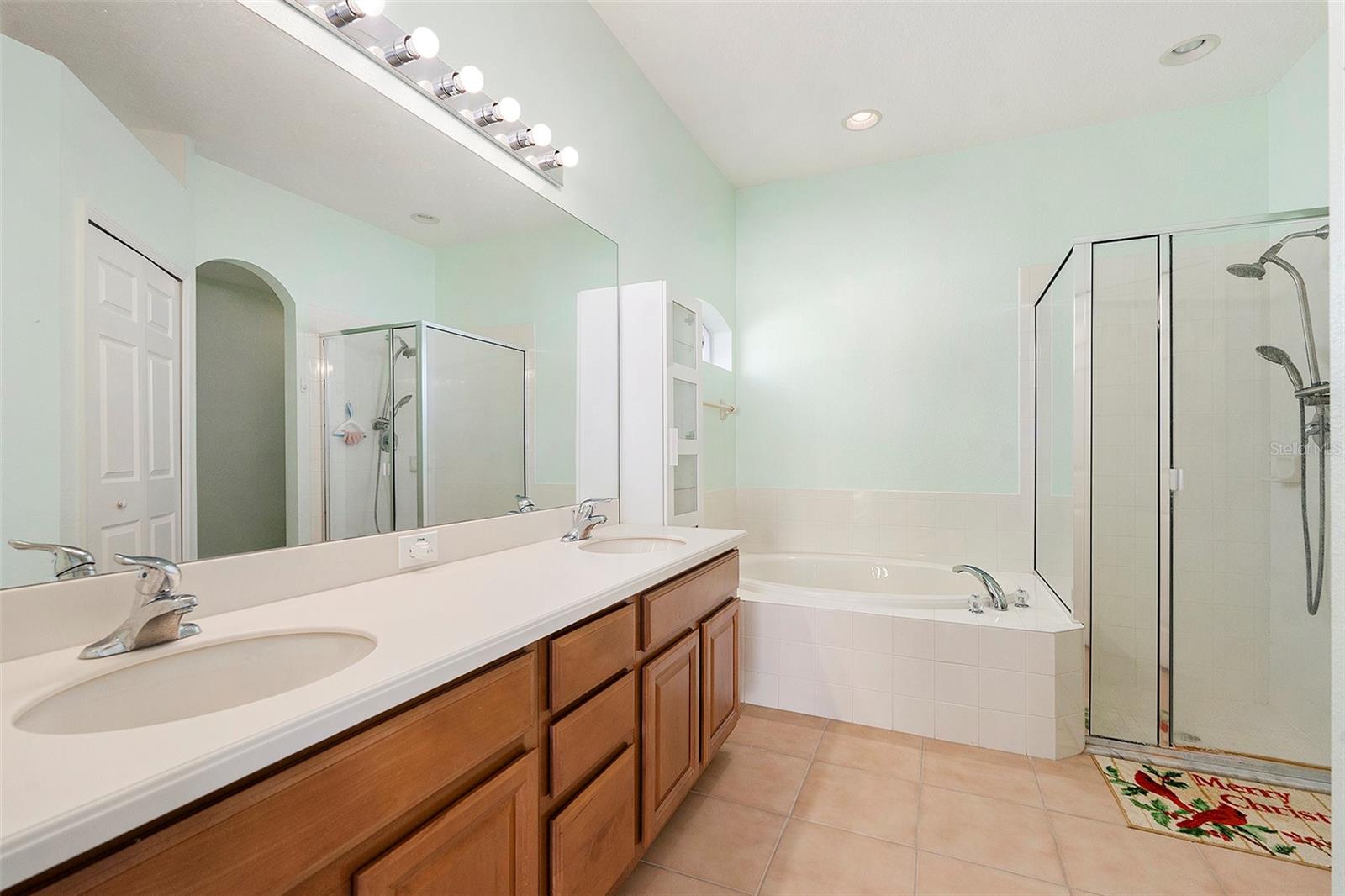 Image 22 of 36 For 9954 Jasmine Brook Circle E