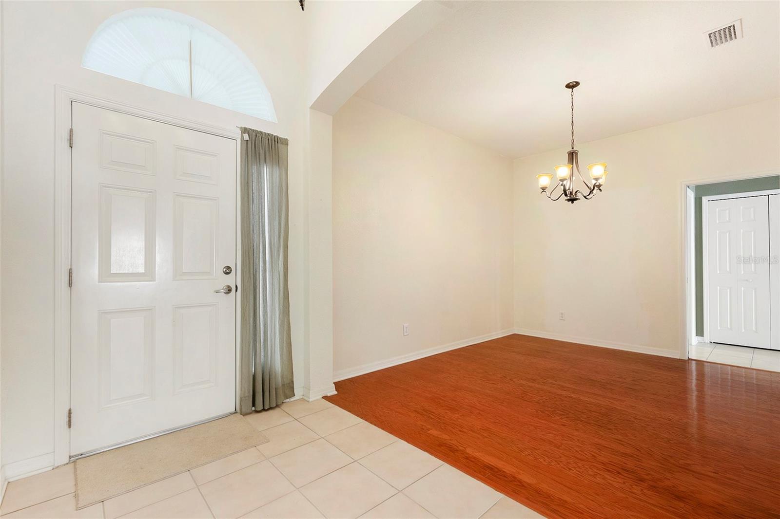 Image 6 of 36 For 9954 Jasmine Brook Circle E