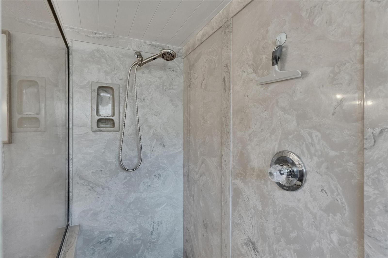 Image 43 of 97 For 829 Golf Island Drive