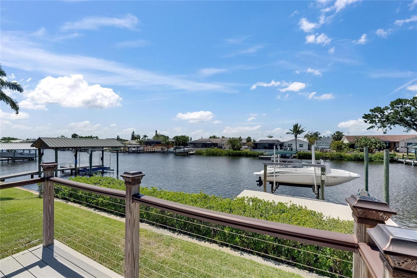 Image 75 of 97 For 829 Golf Island Drive