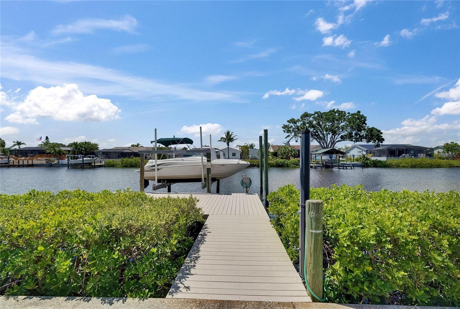 Image 76 of 97 For 829 Golf Island Drive