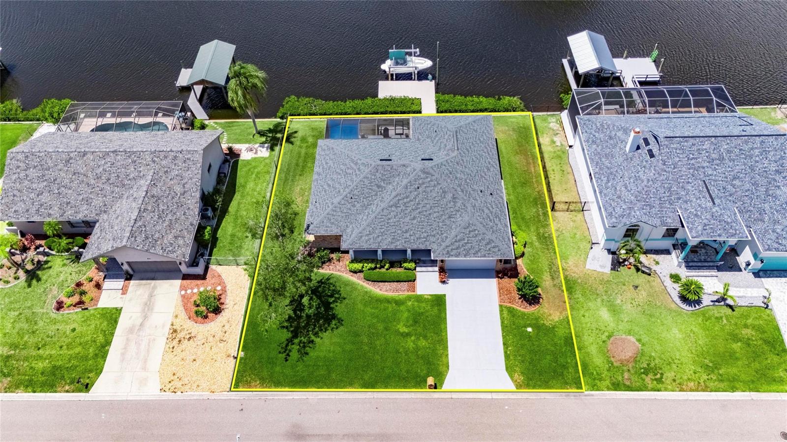 Image 80 of 97 For 829 Golf Island Drive